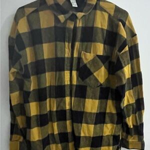 Forever 21 Black and Yellow Casual Button Down Shirt